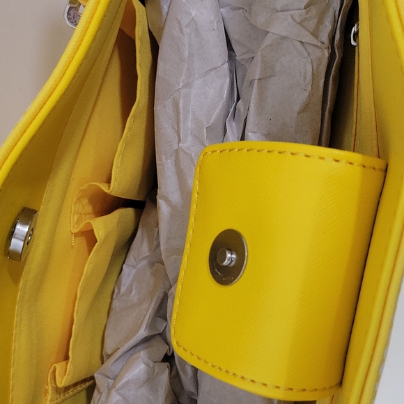 Kenneth Cole Reaction shoulder bag - Picture 7 of 9